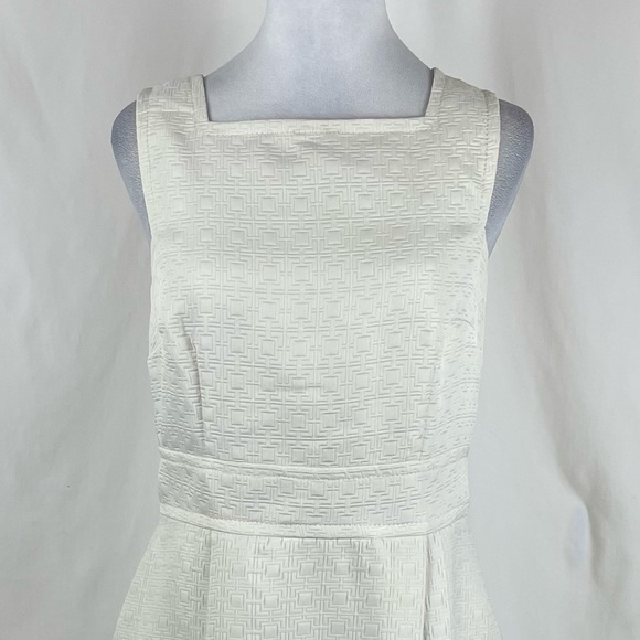 Heidi Weisel Cream Pleated Dress Size 10 - Picture 3 of 13